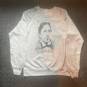 Vintage Gray Crew Neck Sweater